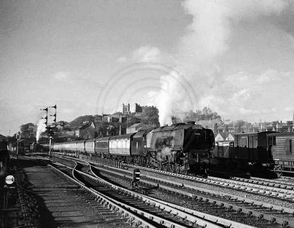 PEF415a 46225 Lancaster up Mid-day Scot 17-9-1952